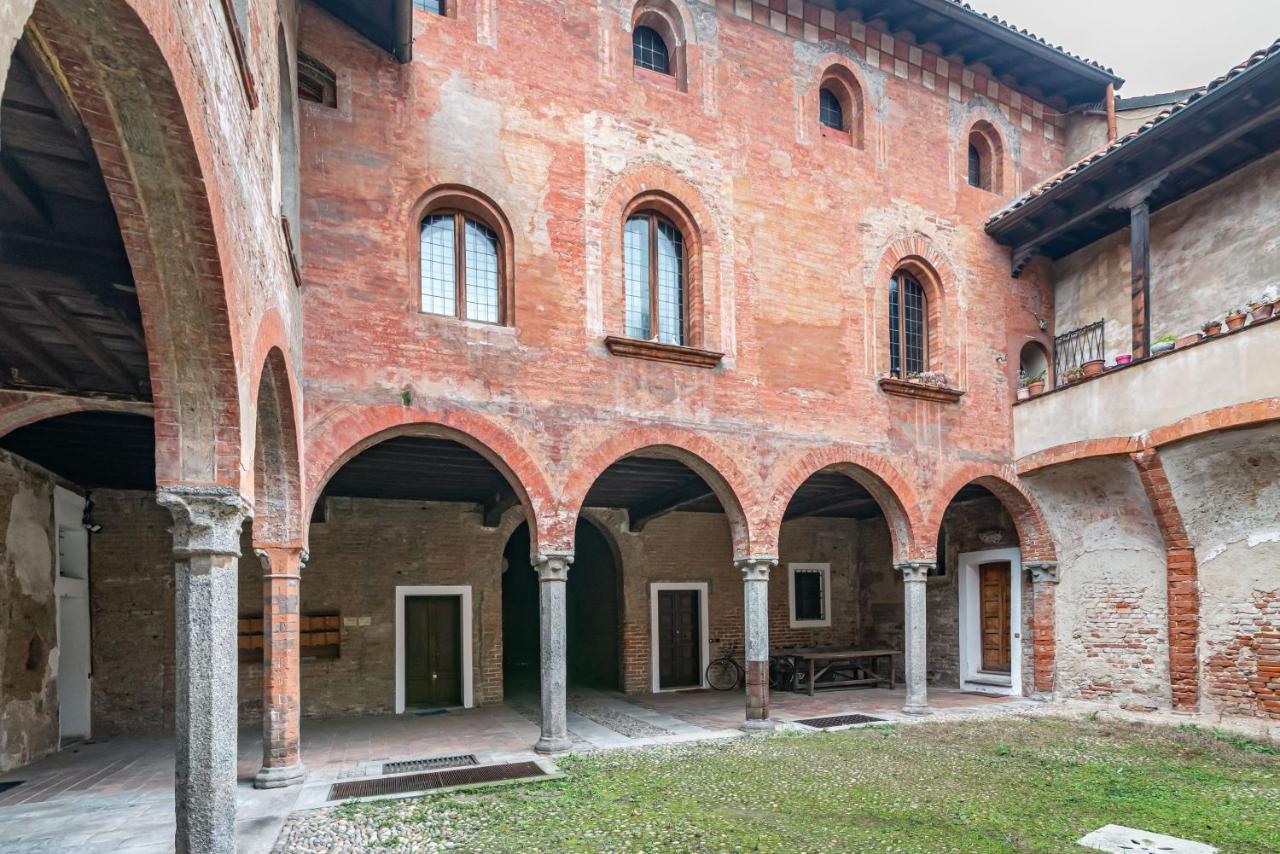 House Of Foscolo - Palazzo Cornazzani - By Host4U Apartment Павия Екстериор снимка