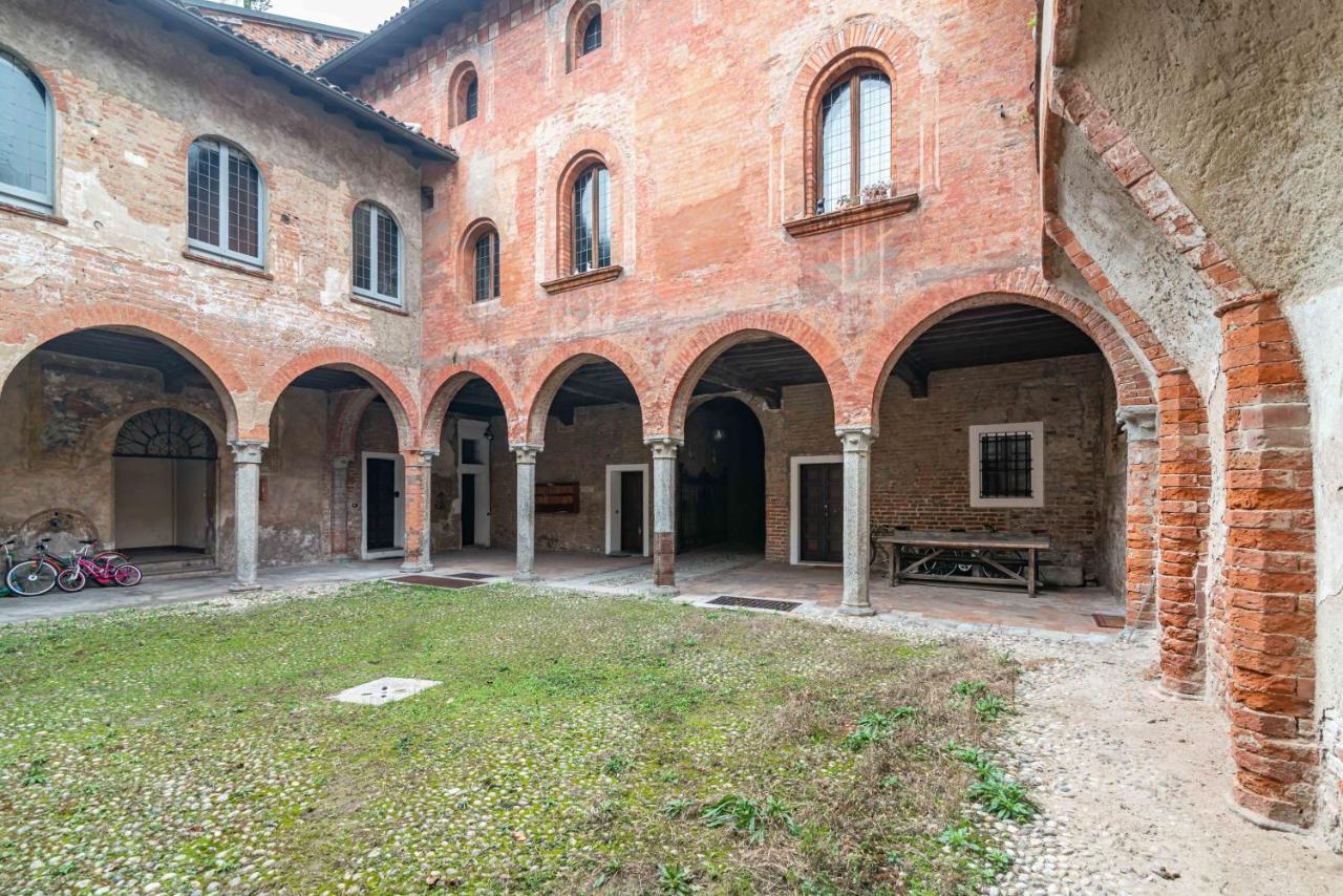 House Of Foscolo - Palazzo Cornazzani - By Host4U Apartment Павия Екстериор снимка