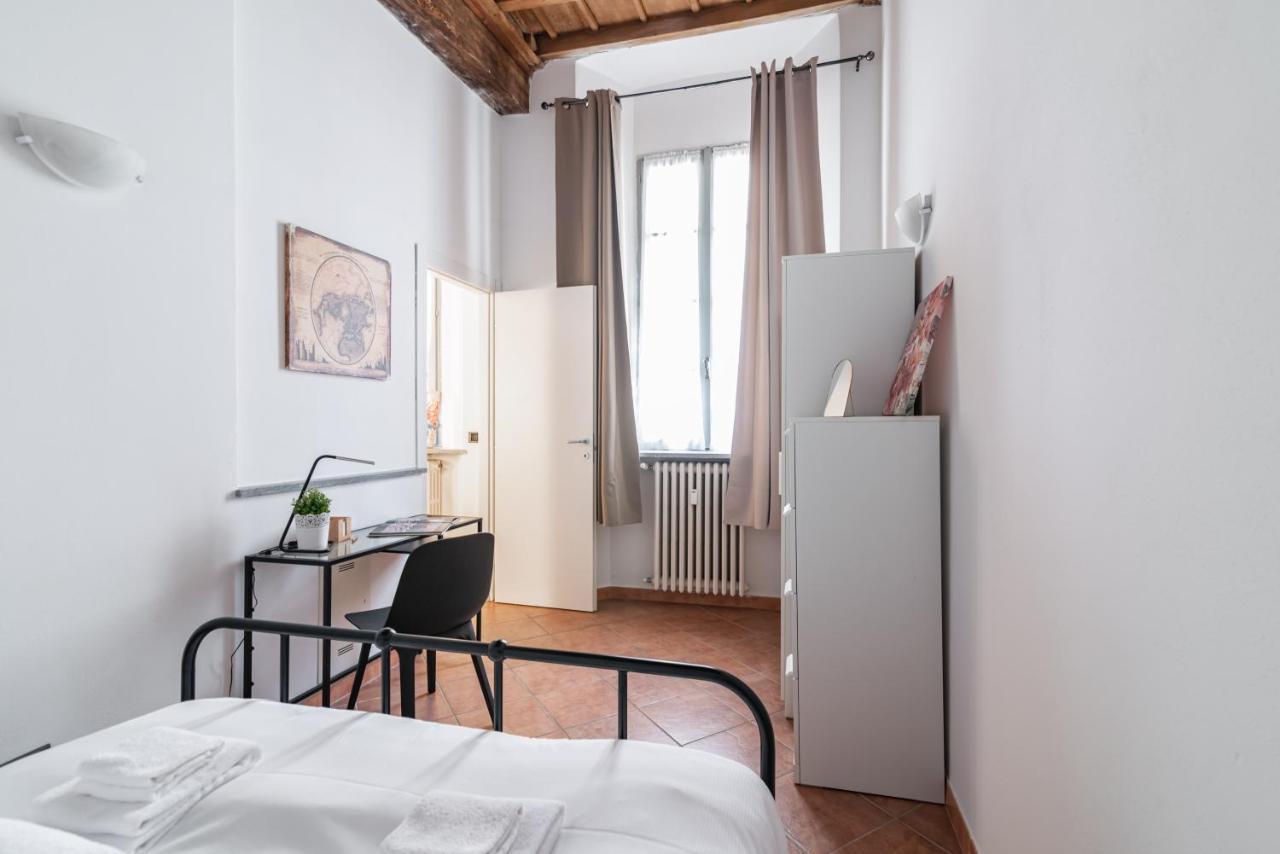 House Of Foscolo - Palazzo Cornazzani - By Host4U Apartment Павия Екстериор снимка