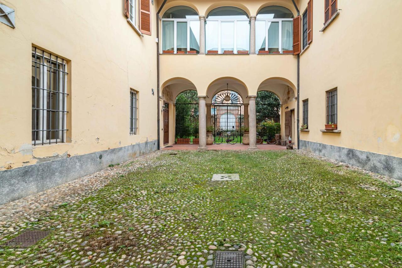 House Of Foscolo - Palazzo Cornazzani - By Host4U Apartment Павия Екстериор снимка